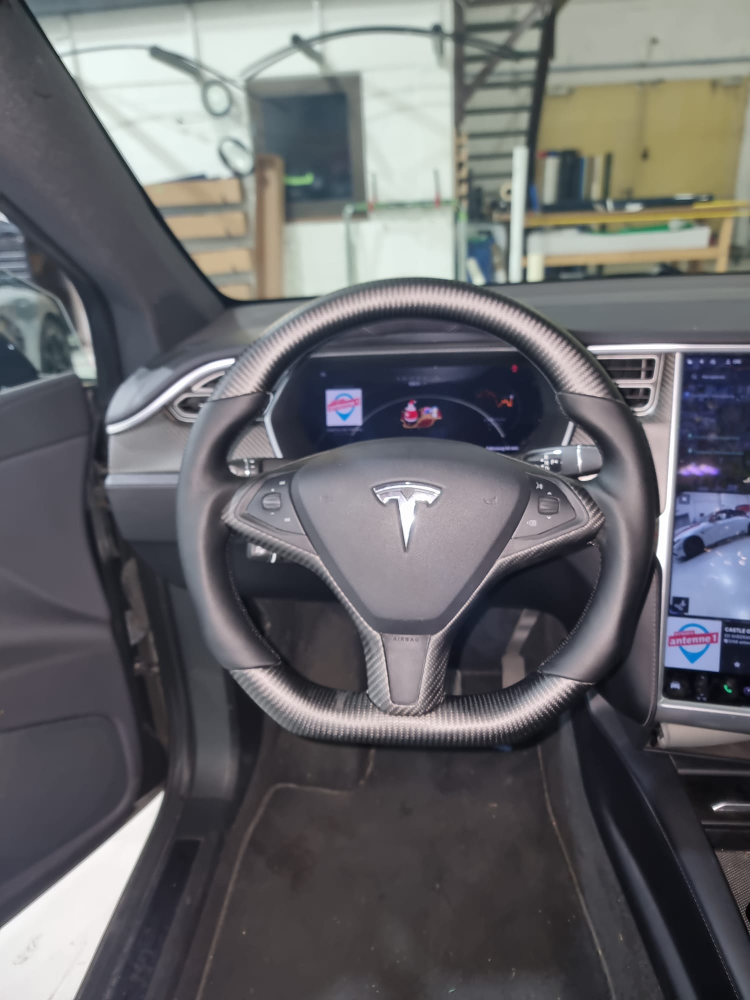 Carbon Racing Lenkrad für Tesla Model S/X