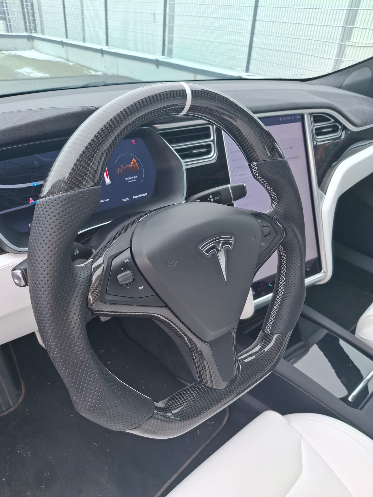 Carbon Racing Lenkrad für Tesla Model S/X