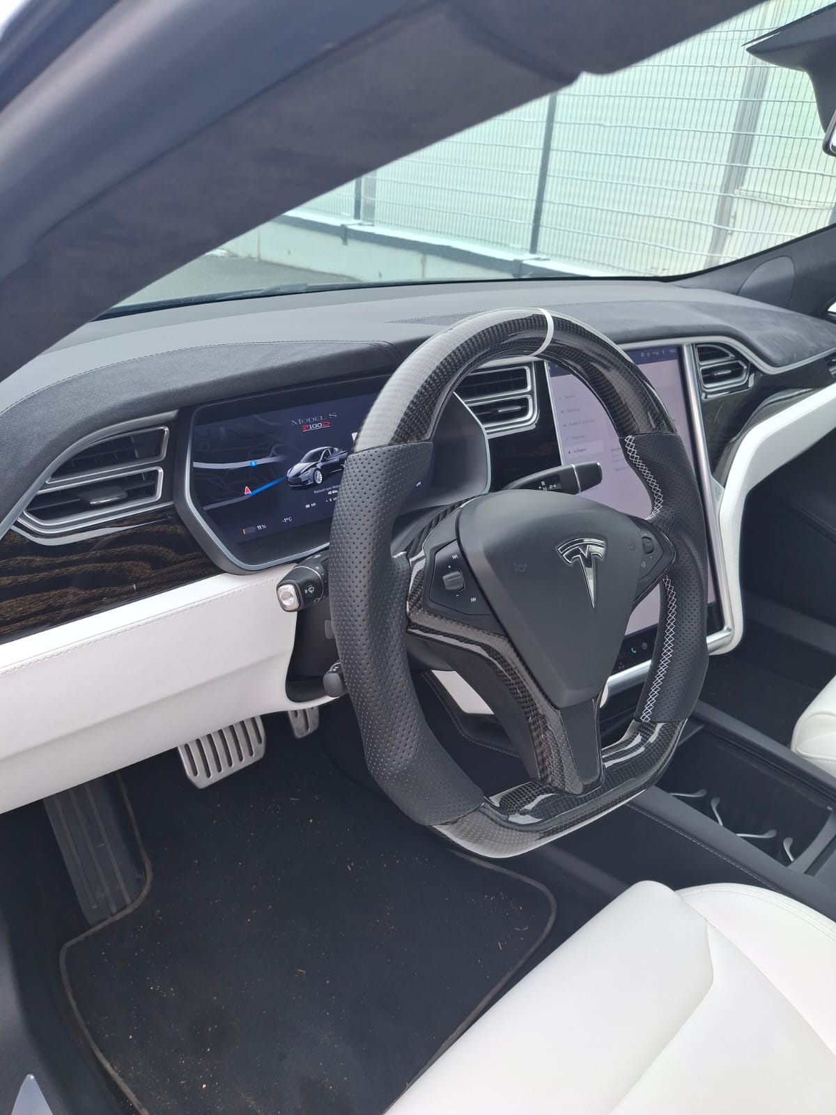 Carbon Racing Lenkrad für Tesla Model S/X