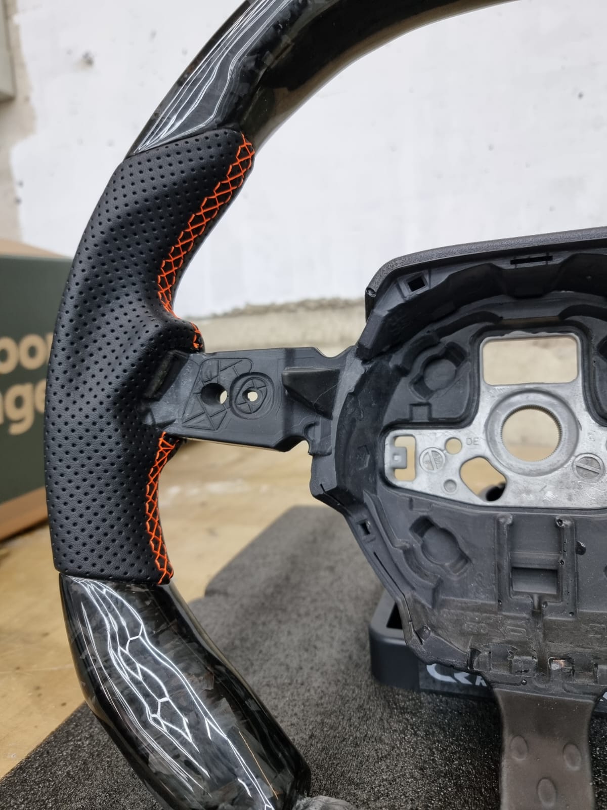 Forged Carbon Racing Lenkrad für Lamborghini Huracan