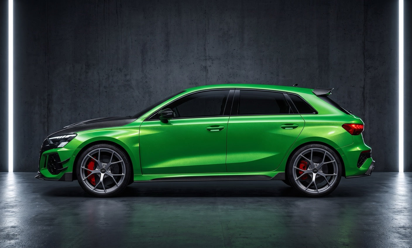 Audi RS3 8Y Carbon Aero Kit Kyalami Green – Seite